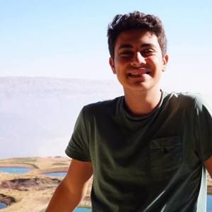 Meet your Posher, Gerard boutrous